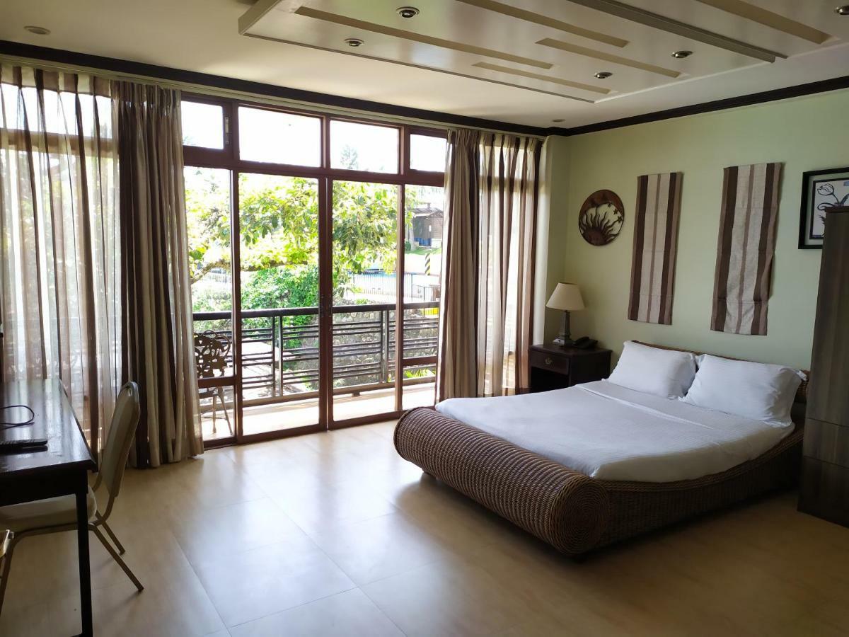Seascape Resort Batangas Exterior foto